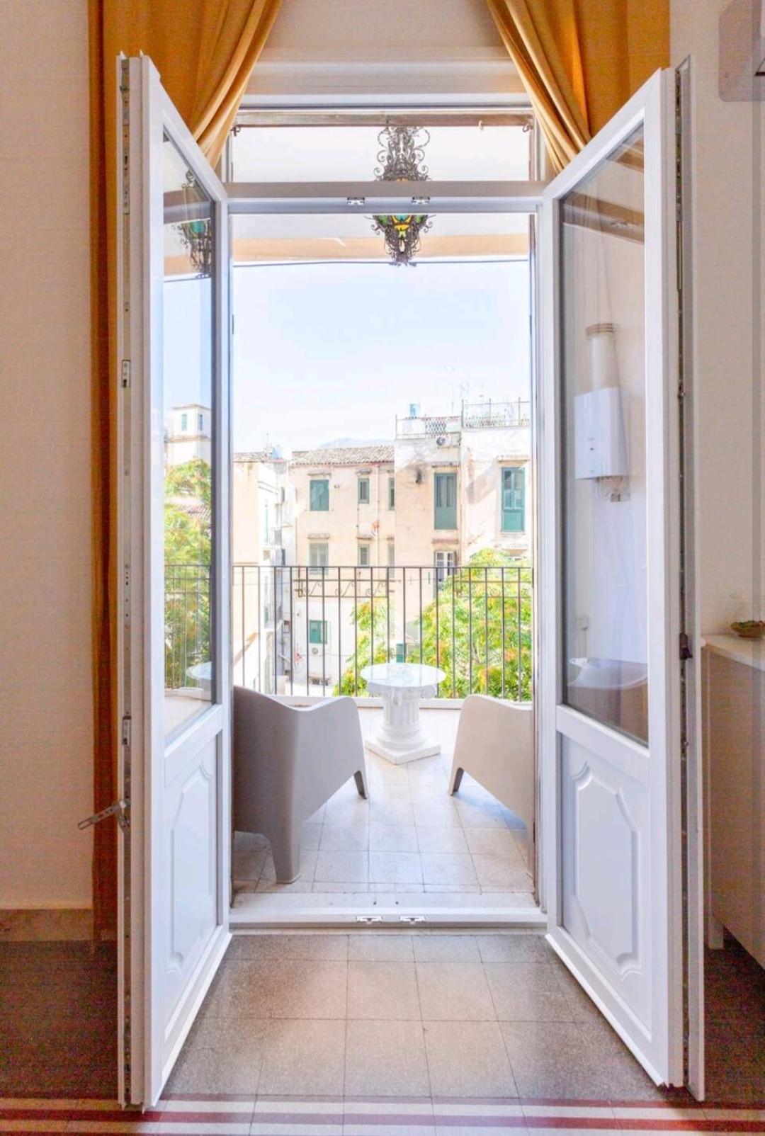 Merlo House - Inside The Historical Center Palermo Buitenkant foto